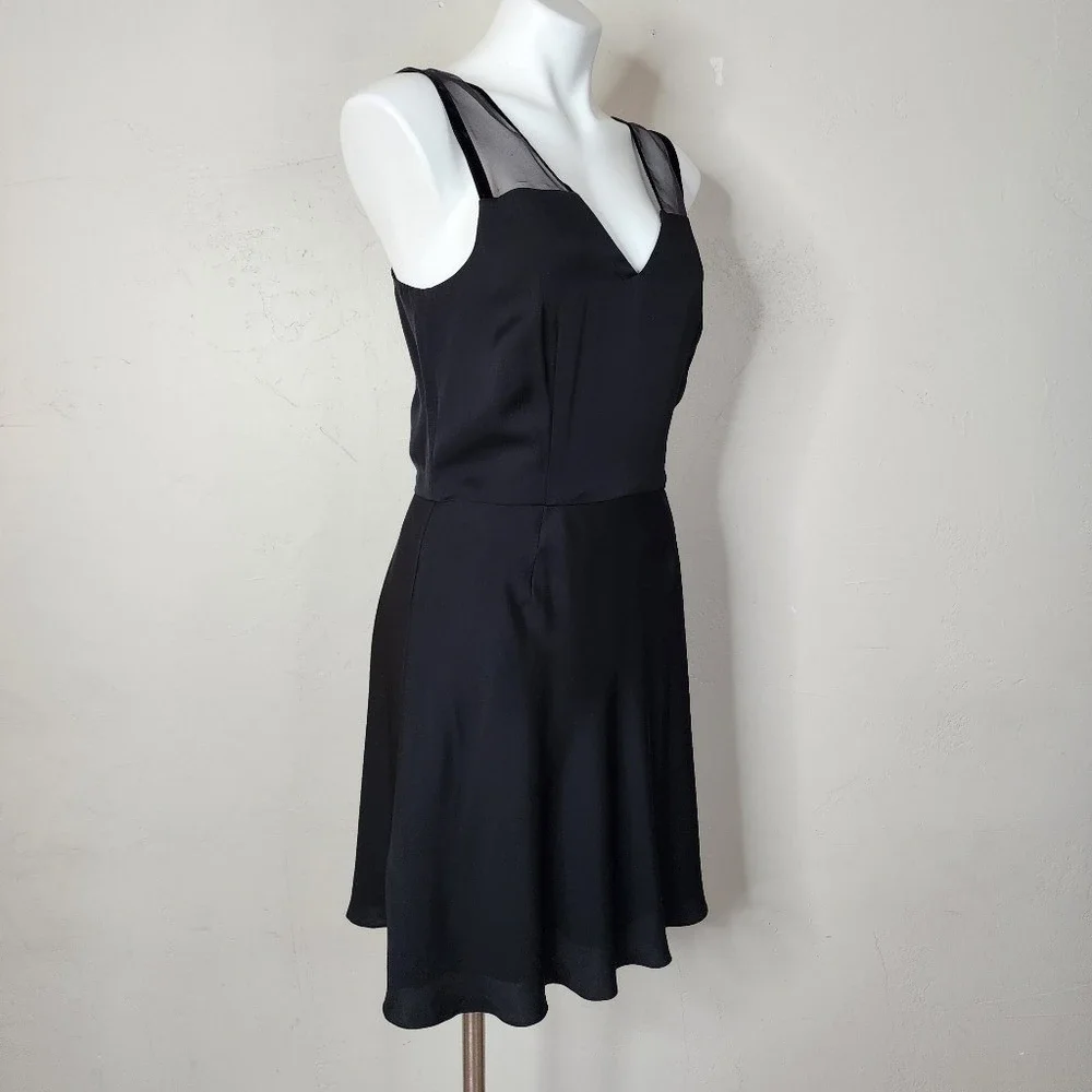 NWT Theory Devron Black Silk Fit‎ and Flare Dress Size 10 - Picture 5 of 16